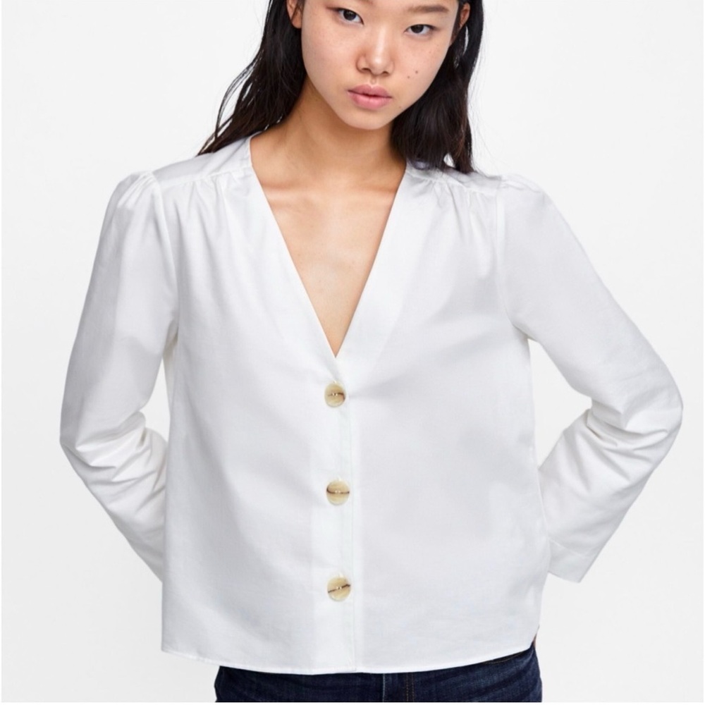 Zara White Horn Button Up Blouse Women’s M Classy Business Casual Smart Chic